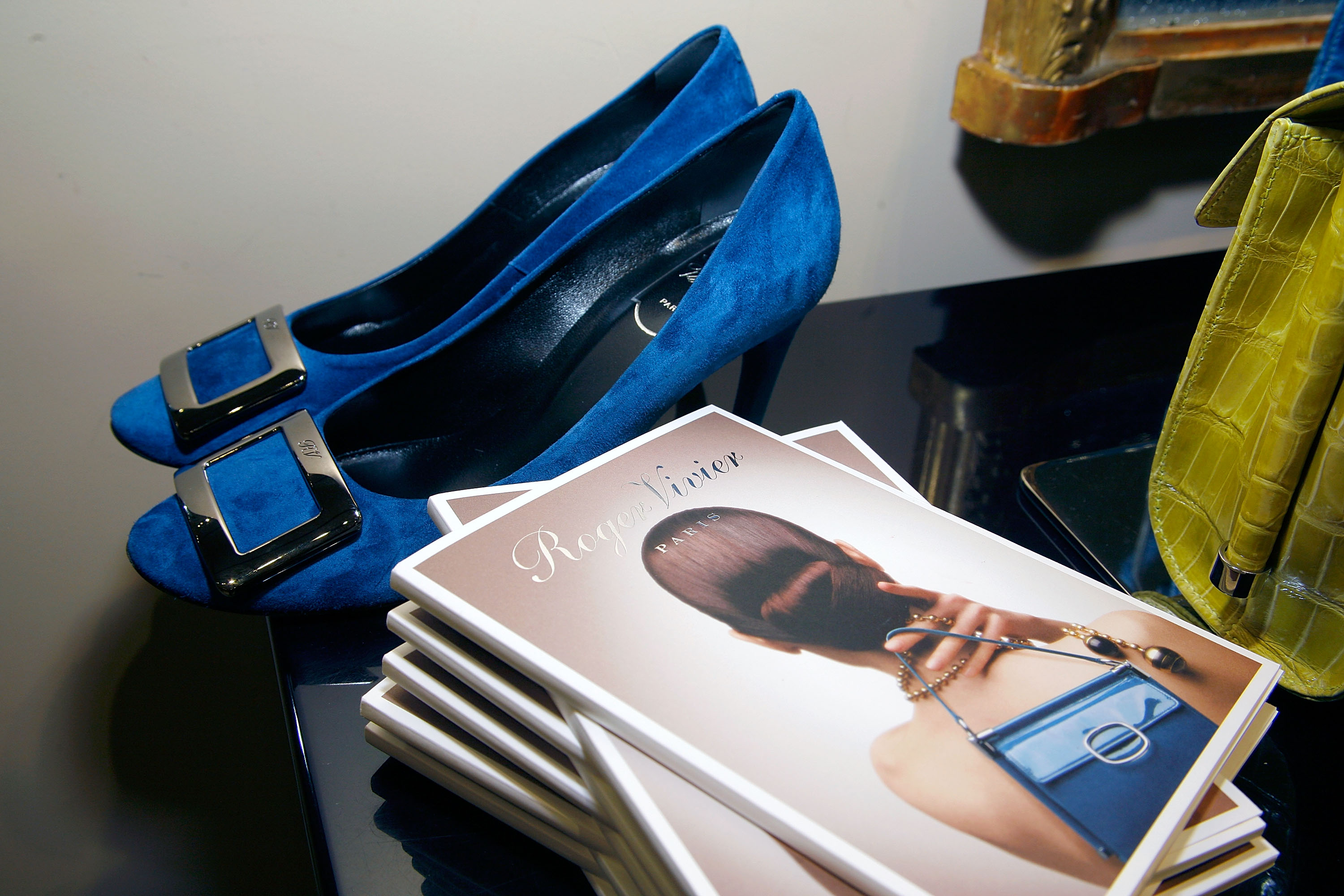 Boîte à Chaussures Roger Vivier Neuve - Emballage Luxe Noir Pour Collectionneuse Ou Cadeau