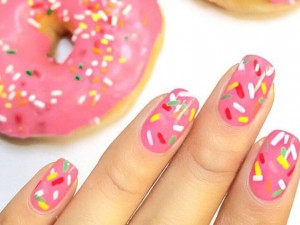 Le Unghie Della Settimana La Nail Art Si Ispira Ai Cartoni Animati Foto