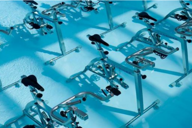 Attività fisica in acqua: i 7 allenamenti più dinamici e divertenti
