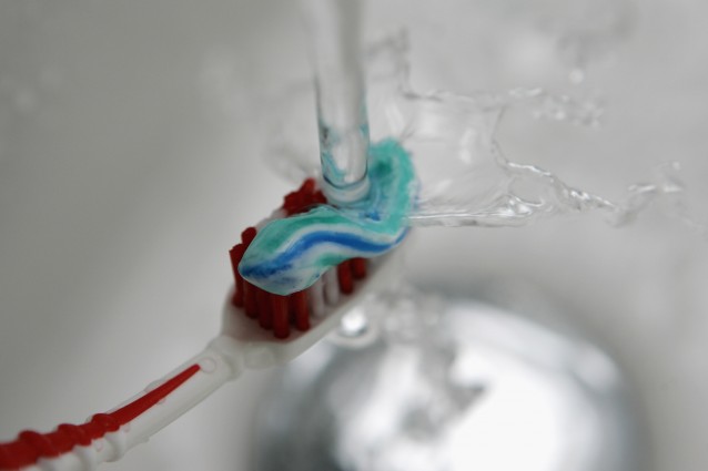 Alito cattivo: le cause e i rimedi naturali per combatterlo