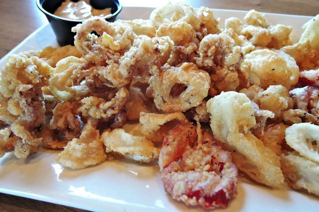 Come eliminare lodore di pesce dai piatti con rimedi e consigli utili Vasca per lavare i piatti