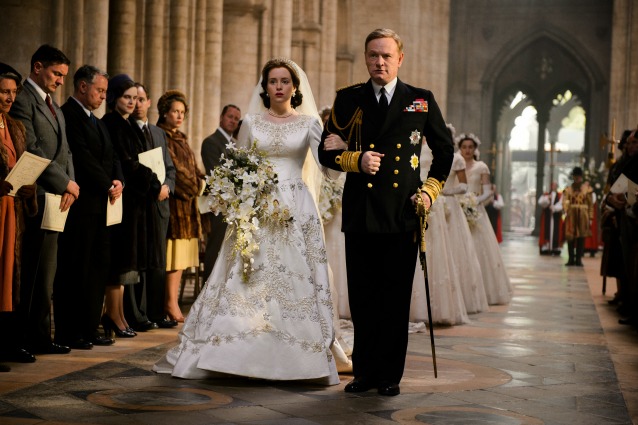 L'abito più costoso mai visto in TV? Quello di Elisabetta II nella serie "The Crown"