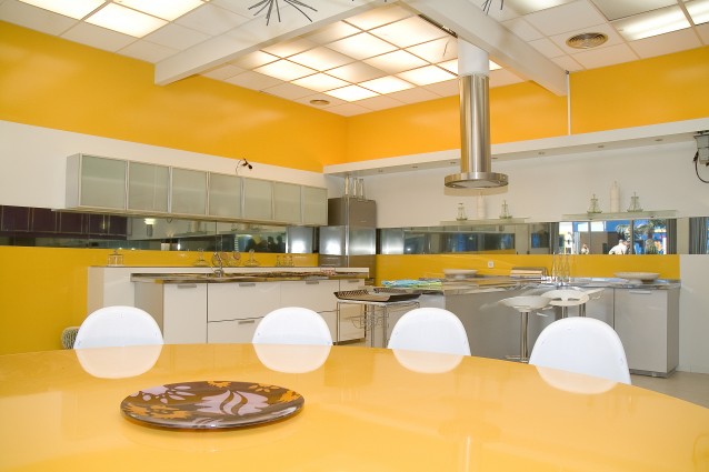 Come pulire a fondo la cucina sgrassandola con prodotti naturali Pulire casa da cima a fondo