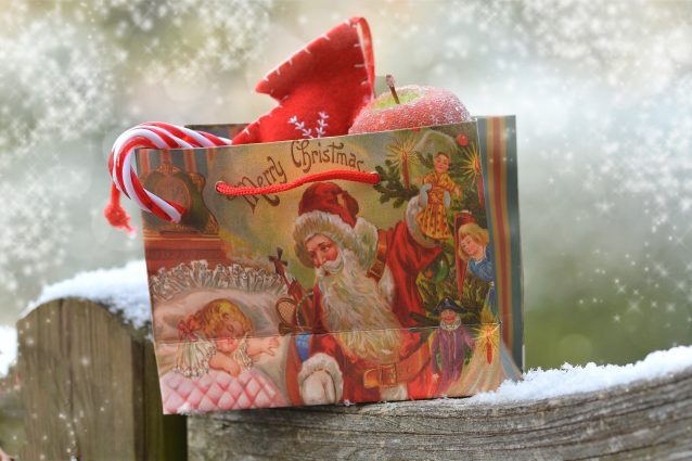Oroscopo: il regalo di Natale perfetto per ogni segno zodiacale
