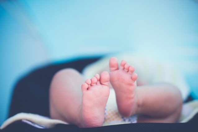 Nasce con una voglia a forma di cuore sulla fronte: Çinar è il "bambino dell'amore"