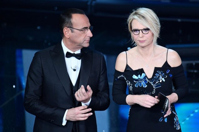 Sanremo 2017, i voti ai look della finale: piume per Maria, Elodie in bianco