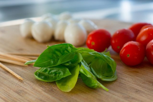 La dieta mediterranea utile per prevenire il cancro al seno, ecco perché