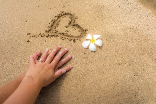 Come fare la proposta di matrimonio: le idee perfette per stupire la futura sposa