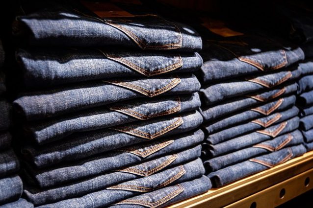 Jeans Diesel originali o falsi? Lo rivela lo smartphone