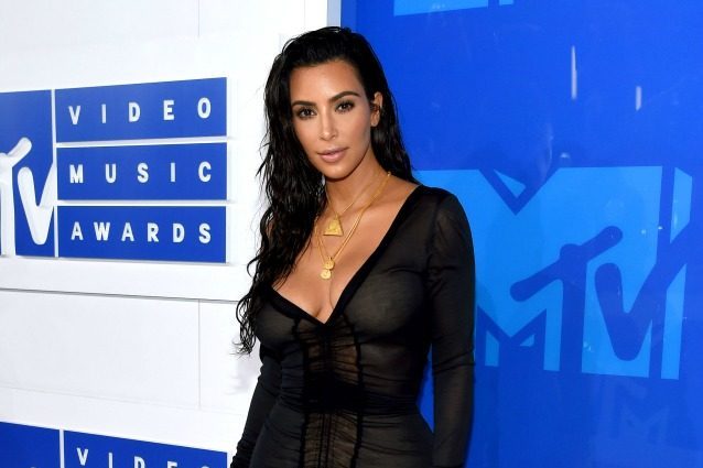 Vuoi un corpo come Kim Kardashian? Ecco i segreti della sua dieta