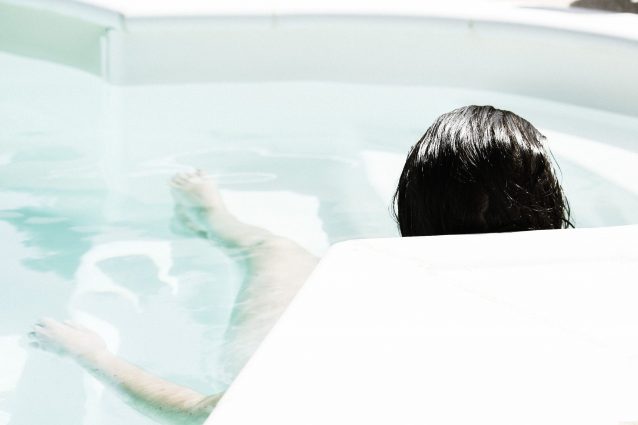 Bagno al sale integrale: il segreto per combattere la cellulite Bagno al sale integrale: il segreto per combattere la cellulite
