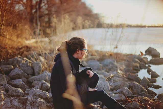 La solitudine non è sinonimo di tristezza e abbandono: ecco perché può essere costruttiva