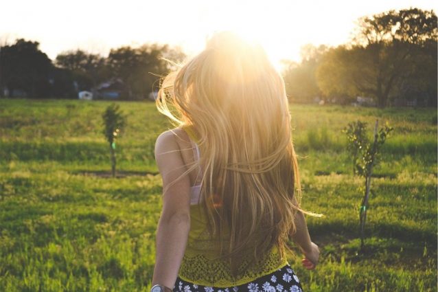 6 consigli imperdibili per preparare i capelli all'estate