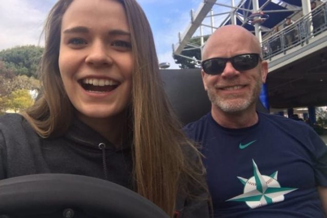 "E' arrivata l'ora": il dolce gesto del papà per l'ultimo giorno di scuola della figlia