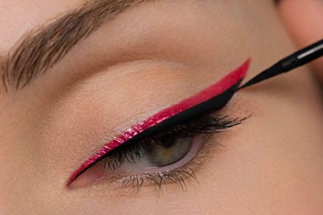 Rientro a colori: prova gli eye liner colorati per un make up vivace!