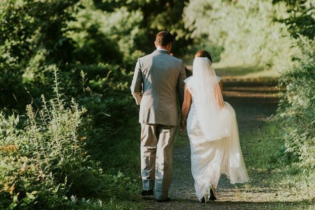Il matrimonio allunga la vita: avere un coniuge ridurrebbe il rischio di malattie al cuore