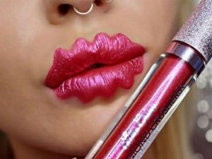 Wavy lips, dopo le sopracciglia anche le labbra diventano ondulate