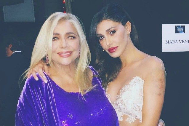 Pizzo e trasparenze i look sexy di Belén Rodriguez per la finale di “Tu si que vales”