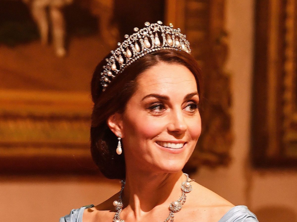 Kate Middleton In Giordania: Il Matrimonio Dell'erede Al Trono Hussein E In Abito Rosa Ricamato - Foto 7