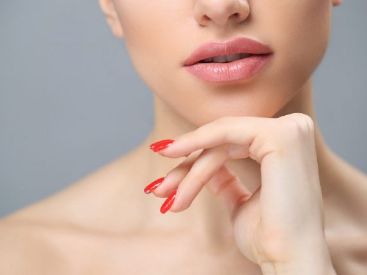 Rossetto Al Peperoncino Che Ingrossa Le Labbra