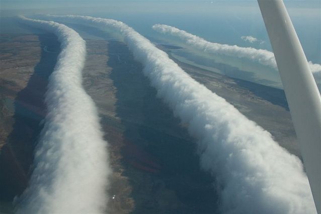 Lo spettacolare fenomeno delle nuvole Morning Glory (FOTO)