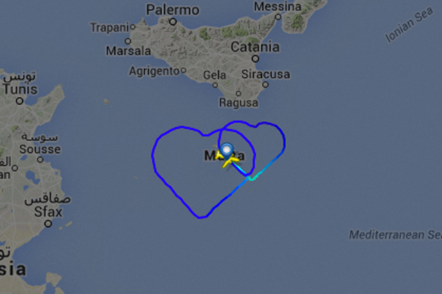 I cuori tracciati da Flightradar24.