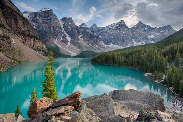 Il lago turchese del Canada