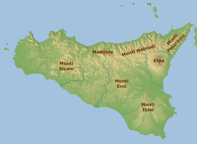 Catene montuose in Sicilia (Immagine di Free world maps).