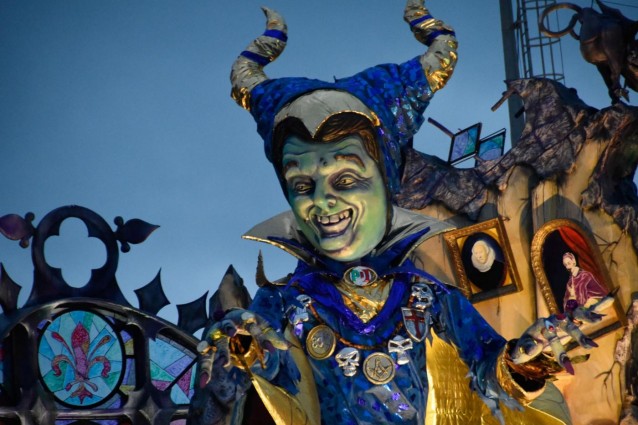 Renzi nel dettaglio di un Carnevale di Viareggio 2016 (foto Iacopo Giannini/LaPresse).