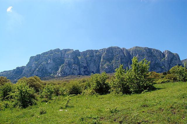 Trekking? Rocca Busambra da Ficuzza (Foto da Wikipedia).
