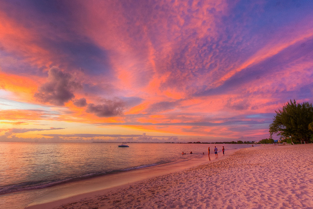 Tramonto a Seven Mile Beach – Foto di SF Brit