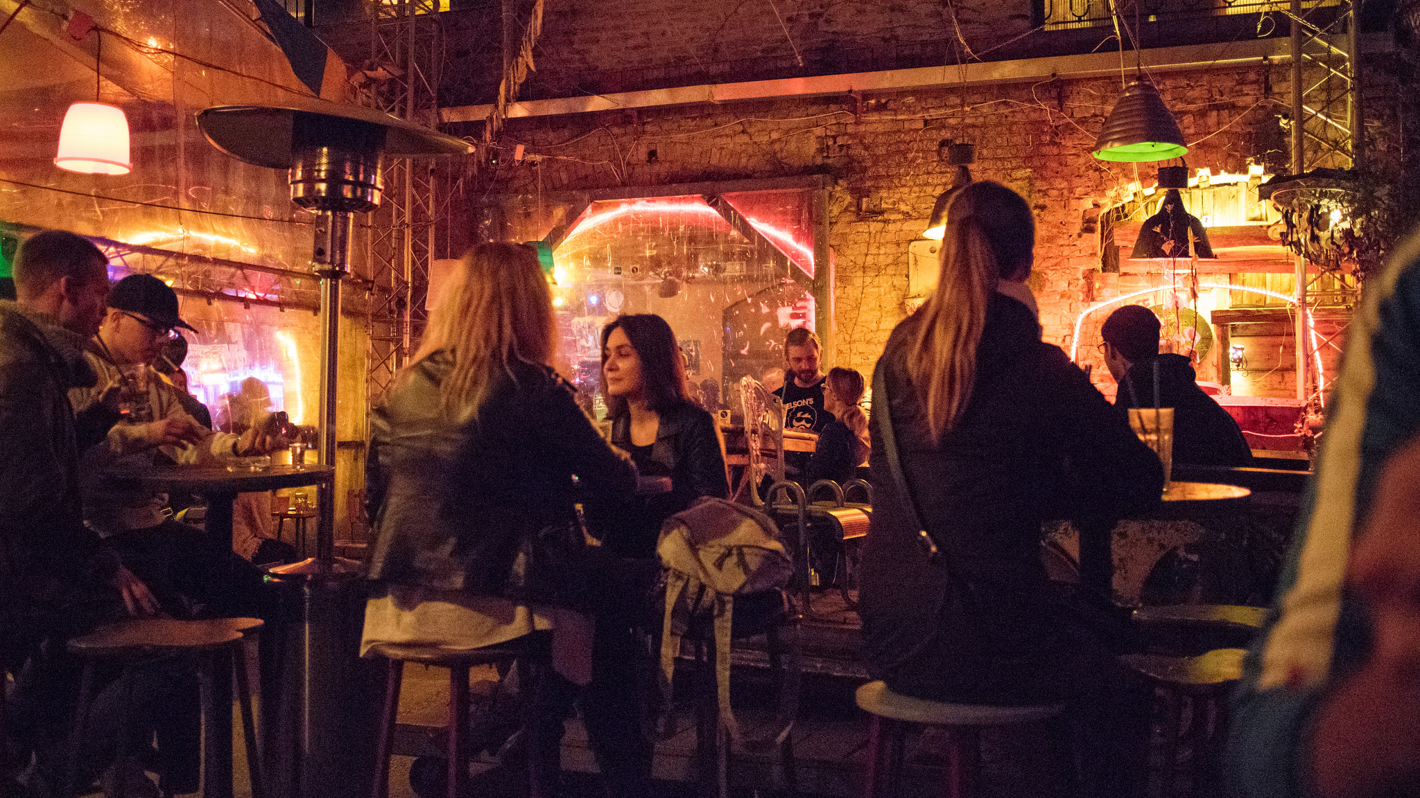 Szimpla Kert Ruin Pubs, Budapest. Foto di Tereknova