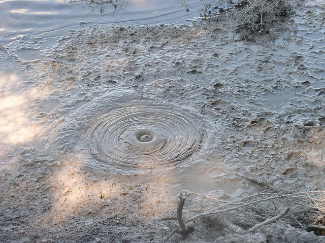 Mud Pool – Credits: denisbin