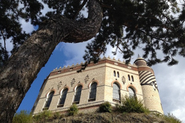 Rocchetta Mattei. Foto da Pixabay