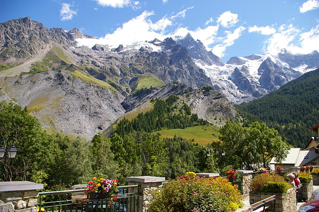 La Grave, vista sulla Meije – Foto Wikimedia Commons