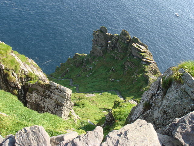 Gli scalini impervi di Skellig Michael – Foto Wikimedia Commons