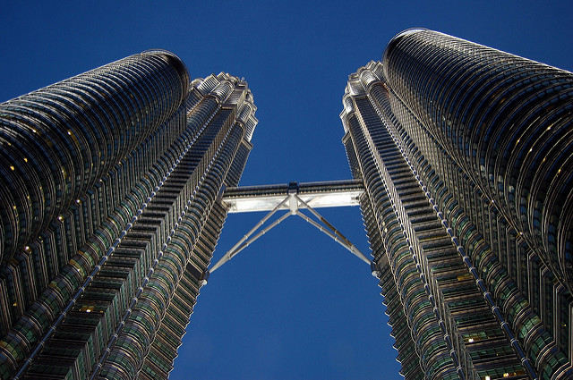 Petronas Twin Towers – Foto di Shubert Ciencia