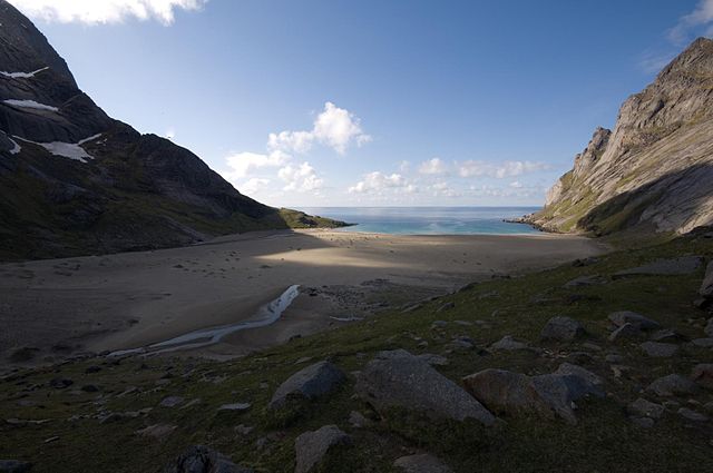 Spiaggia di Bunes – Foto Wikimedia Commons