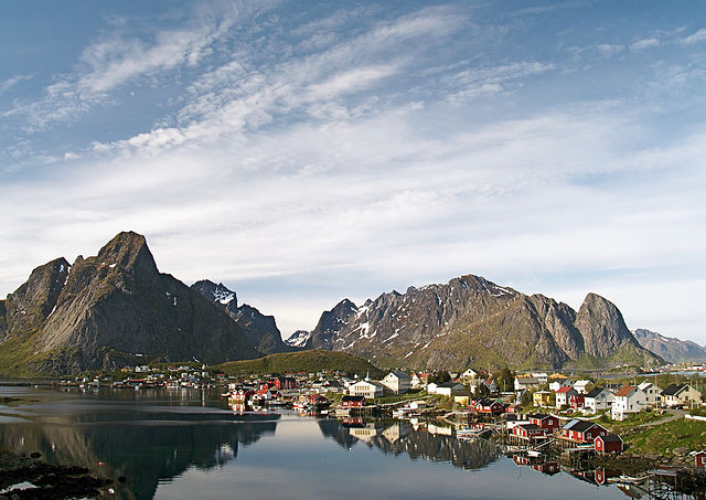 Veduta di Reine – Foto Wikimedia Commons