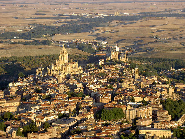 Veduta aerea di Segovia – Foto Wikimedia Commons