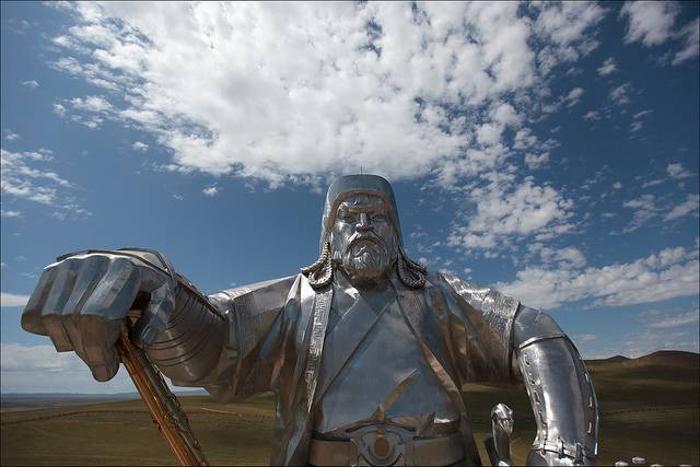 Statua di Genghis Khan. Foto di Ludovic Hillmarn