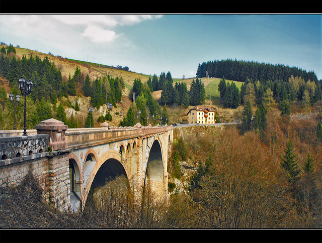 Via del Ponte, Roana. Foto da Flickr