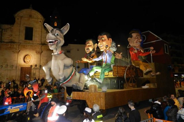 Pentolaccia Casamassimese: fatti catturare dall'allegria del Carnevale
