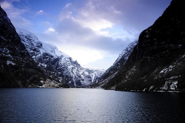 Nærøyfjord, il fiordo più stretto al mondo. Si tratta di un braccio del Sognefjord – Foto Kamil Porembiński