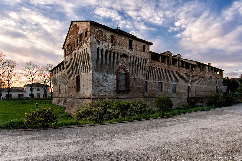 Castello di Roccabianca. Foto da Wikipedia