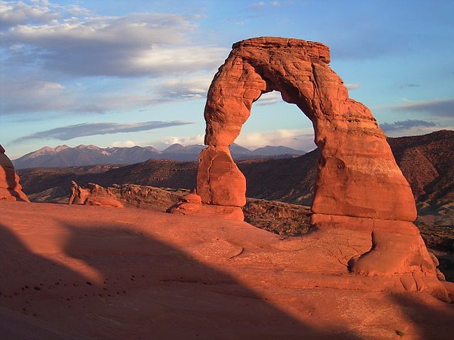 Delicate Arch, Utah, USA – Foto Wikimedia Commons