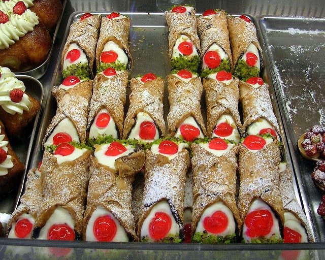 Cannoli. Foto di Stefano Mortellaro