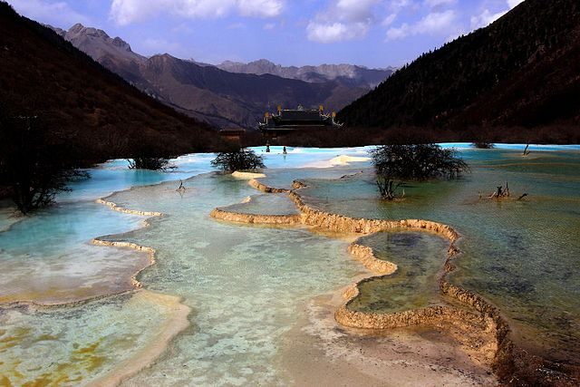 Huanglong, Cina – Foto Wikimedia Commons
