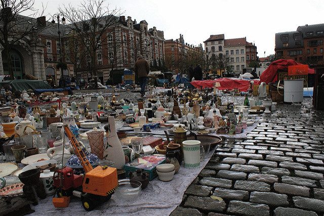 Mercato delle pulci Bruxelles. Foto di Peter.Lorre