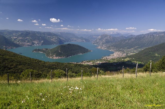 Monte Isola. Foto di Maurizio